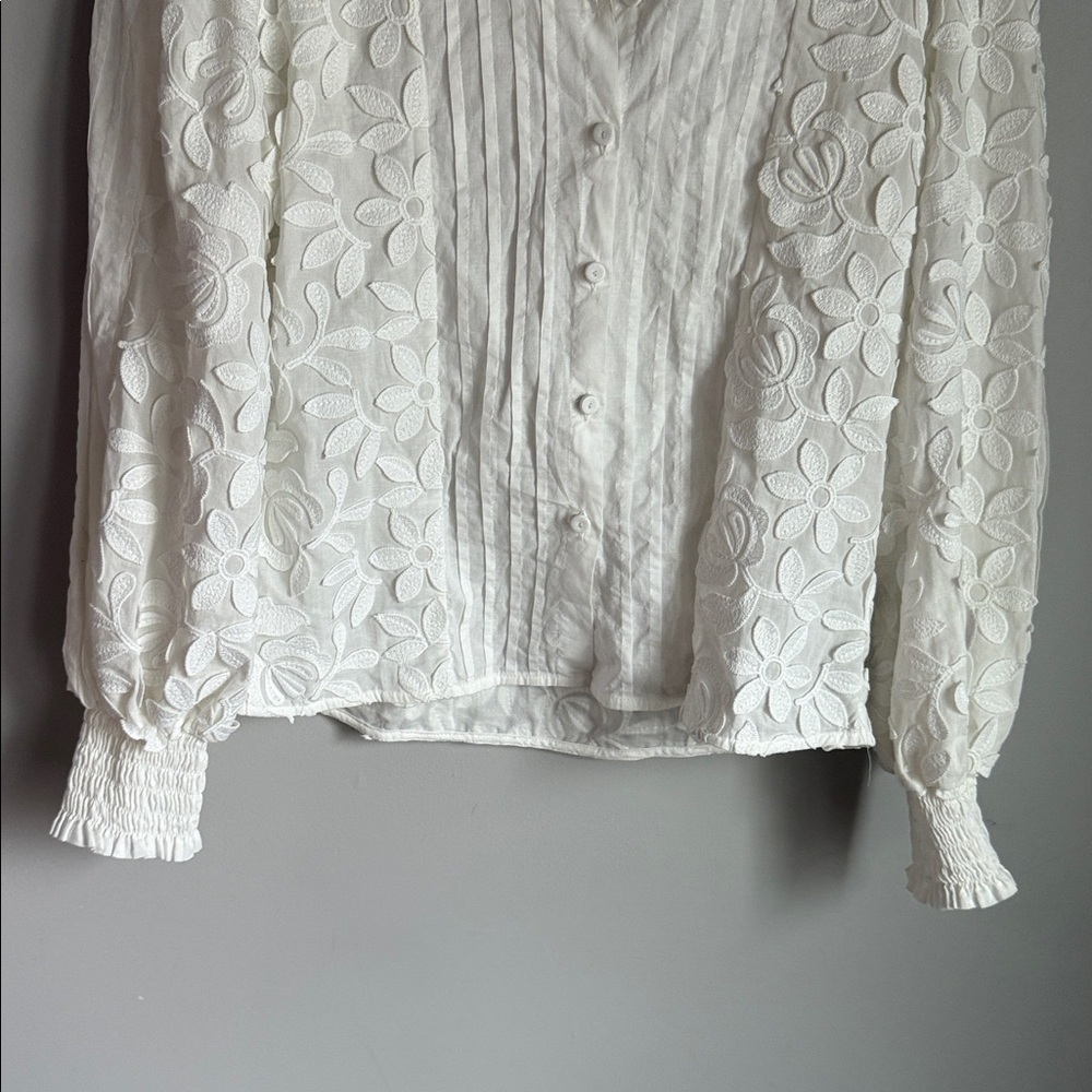 Waimari Magnolia Floral Button-Up Blouse Small - Picture 8 of 13